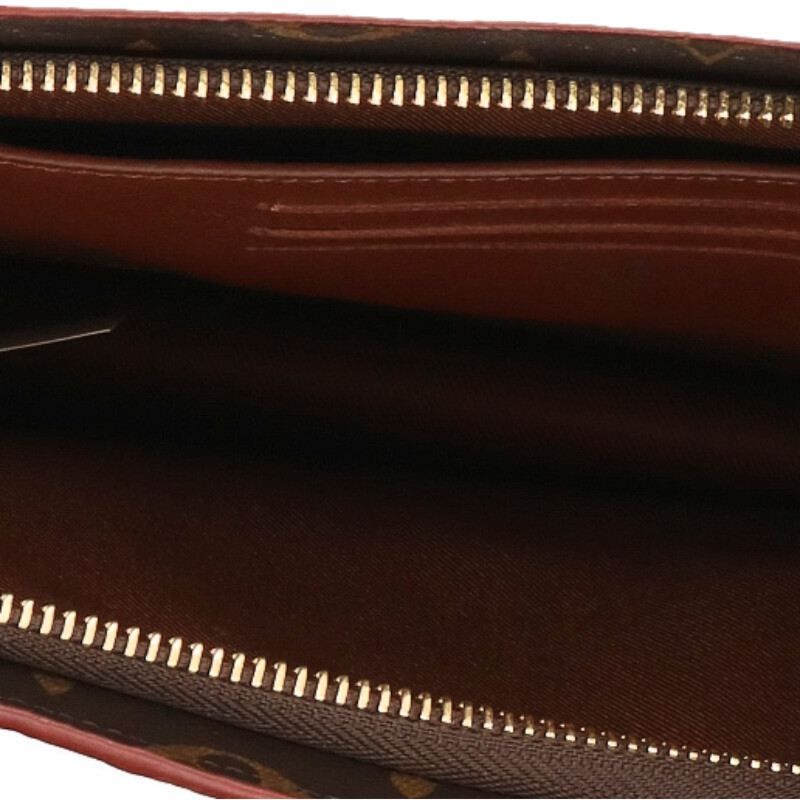 Louis Vuitton M55646 Monogram Chain Clutch Monogram Leather Chain Decoration