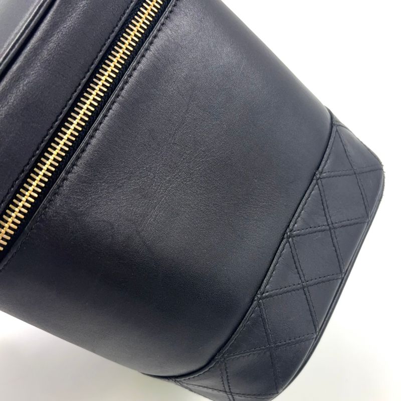 Chanel Bicolore Vanity Serial No 3 Leather Black Handbag Gold