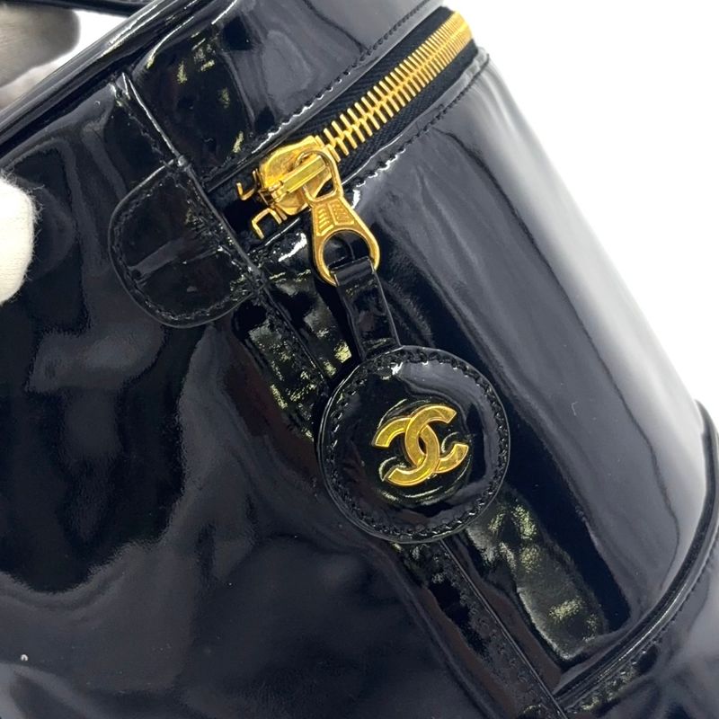 Chanel Coco Mark Enamel Vanity Serial No 4 Enamel Leather Black Handbag Gold