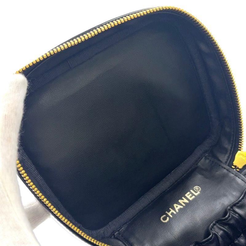 Chanel Coco Mark Enamel Vanity Serial No 4 Enamel Leather Black Handbag Gold