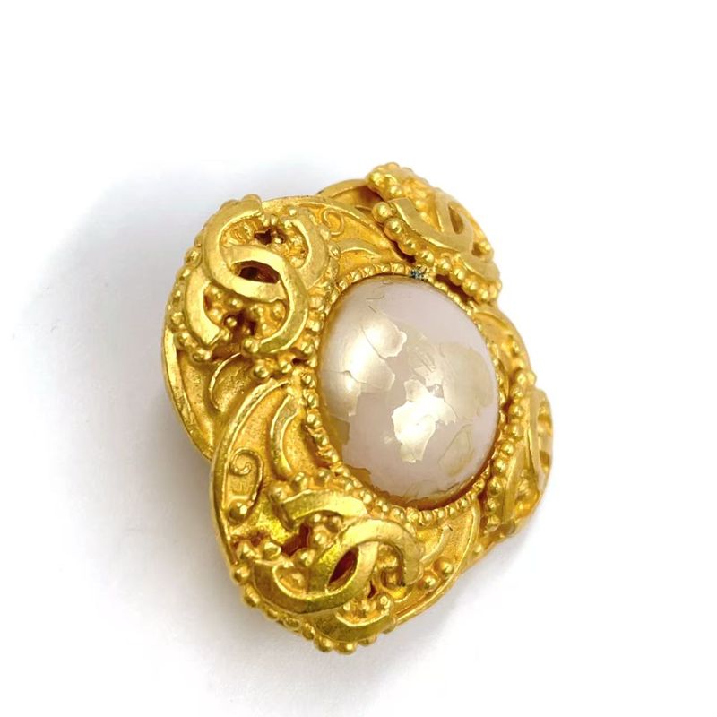 Chanel Coco Mark Pearl GP X Faux Pearl Off White X Gold Earrings