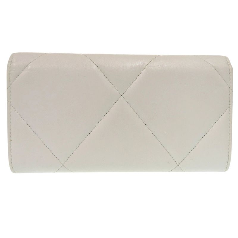 Chanel 19 Ap0955 Lambskin White Coco Mark 30 Long Wallet White 0766 Chanel