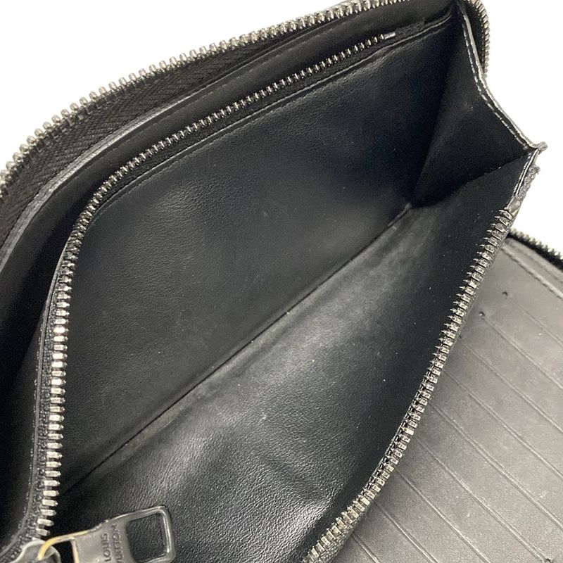 Louis Vuitton Long Wallet Taurillon Monogram Zippy Wallet Vertical M69047 Noir