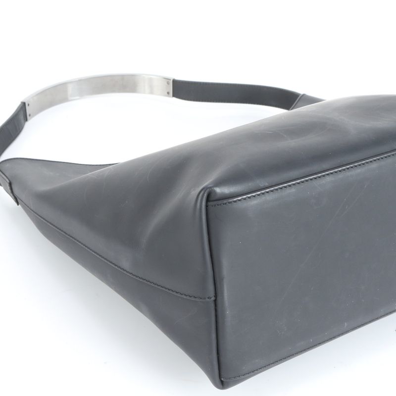 Gucci Leather Shoulder Bag With Control Card Shoulder One Shoulder 001-3298