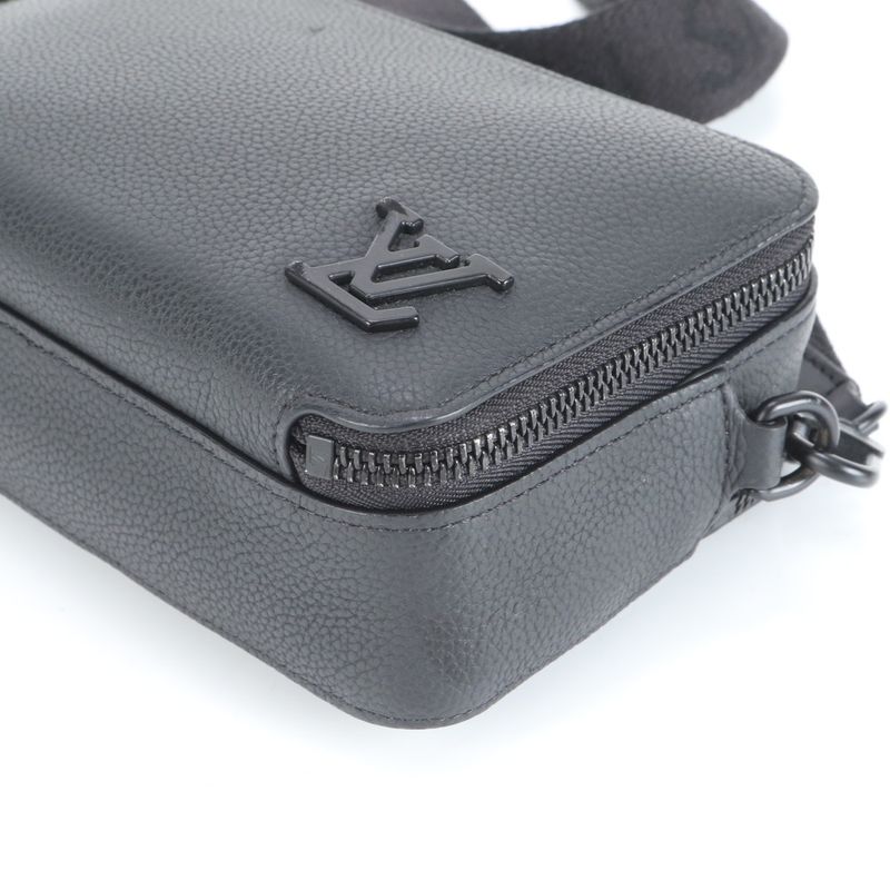 Current Louis Vuitton RFID LV Aerogram Alpha Wearable Wallet Leather Shoulder