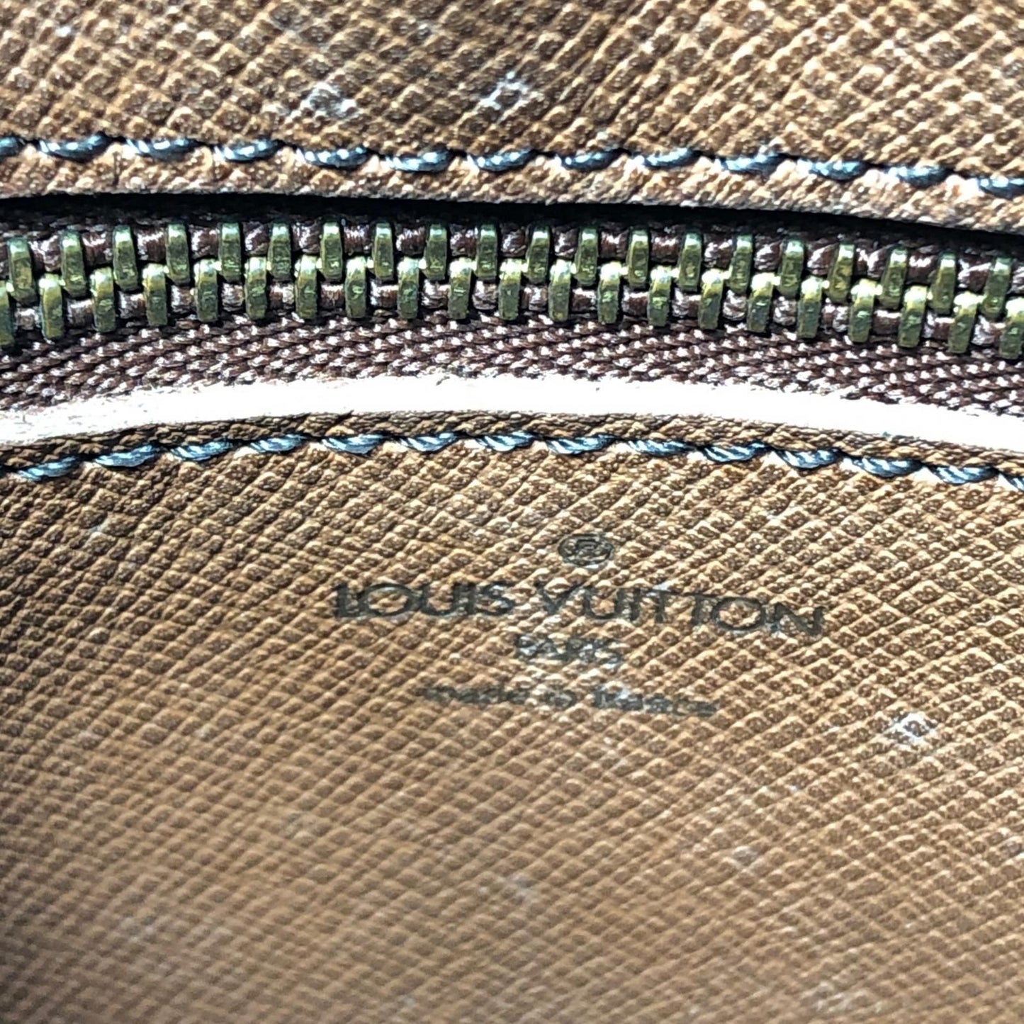 Louis Vuitton Unisex Shoulder Bag Monogram Trocadero 30 Pocket Inside