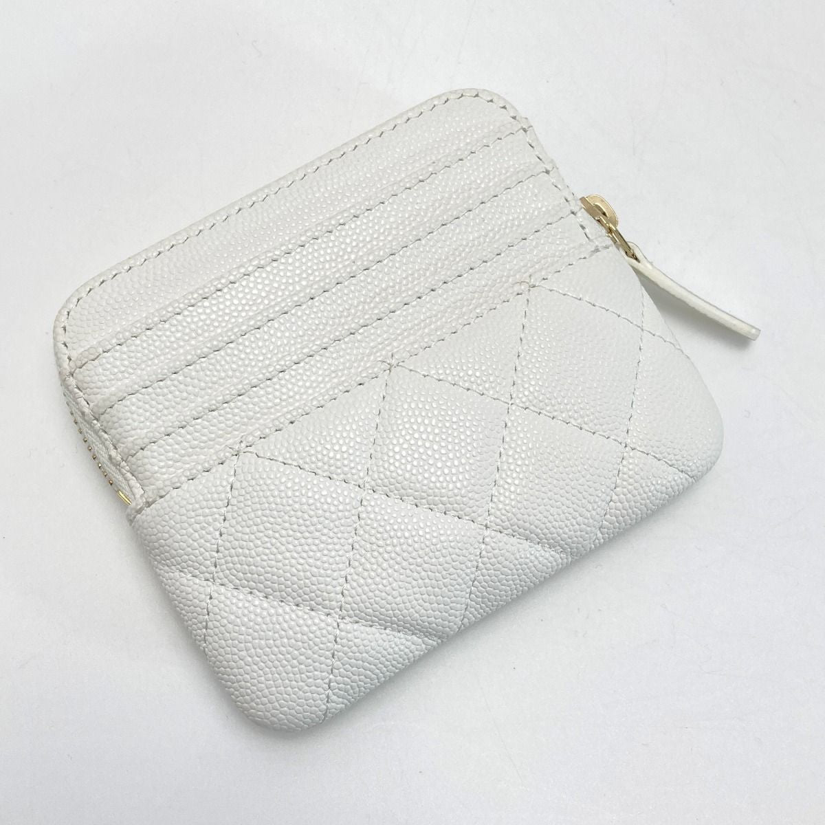Chanel Matelasse Classic Zip Coin Purse Ap2061 White Coco Mark Caviar Skin