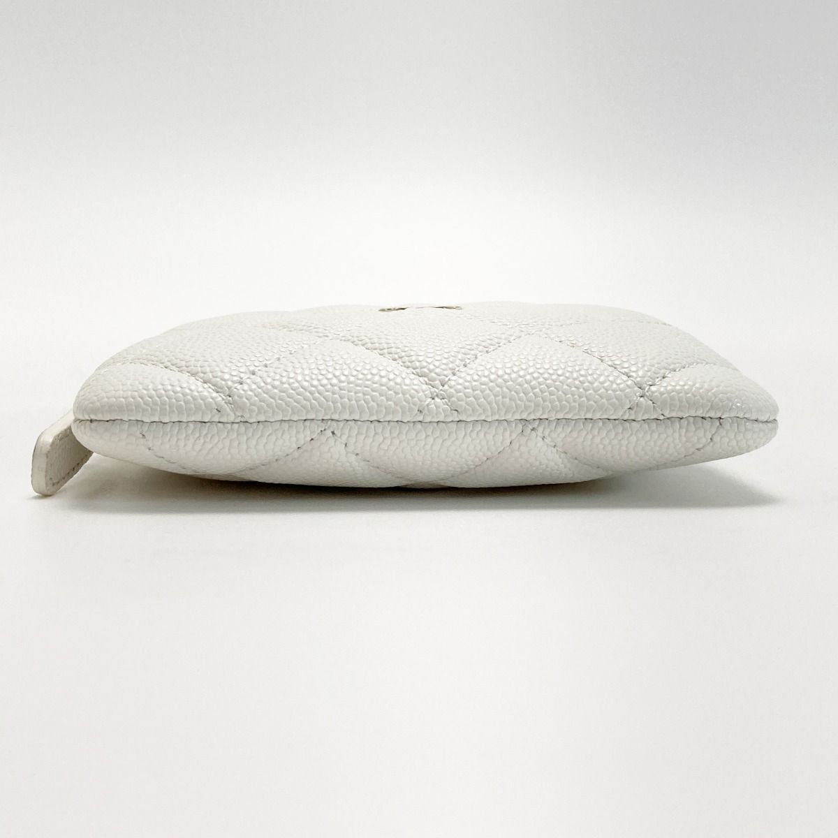 Chanel Matelasse Classic Zip Coin Purse Ap2061 White Coco Mark Caviar Skin