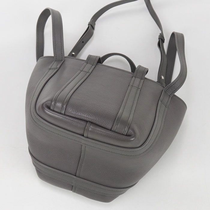 Balenciaga 2WAY Everyday 2.0 North South XS 672793 15yun 1190 Tote Bag Leather