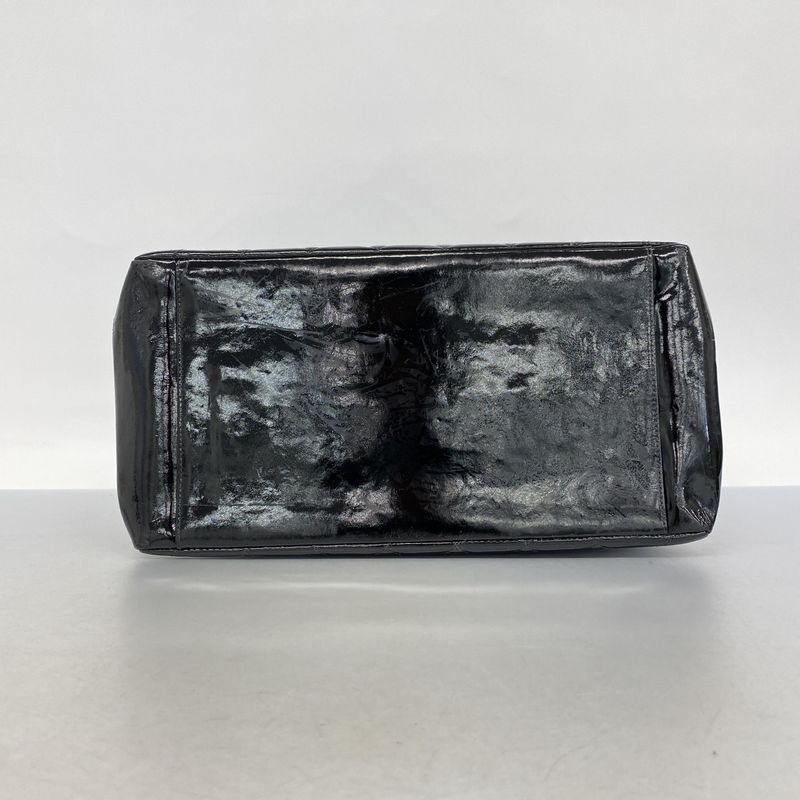 Chanel Tote Bag Matelasse Chain Patent Leather Black Gold Hardware Women's