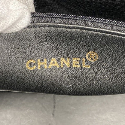 Chanel Tote Bag Matelasse Chain Patent Leather Black Gold Hardware Women's