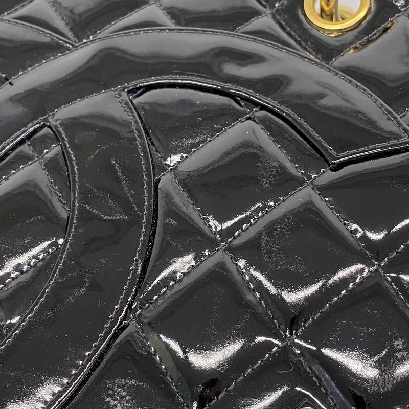 Chanel Tote Bag Matelasse Chain Patent Leather Black Gold Hardware Women's