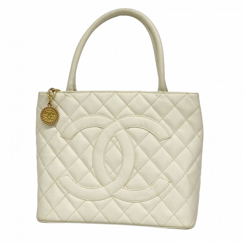 Chanel Tote Bag Revival Tote Caviar Skin White Gold Hardware Women's