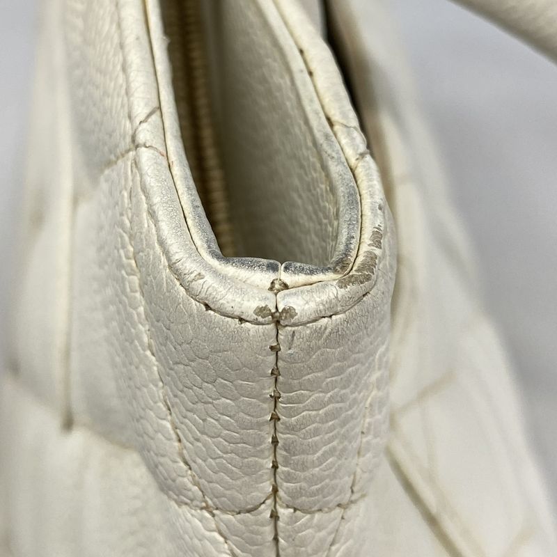 Chanel Tote Bag Revival Tote Caviar Skin White Gold Hardware Women's