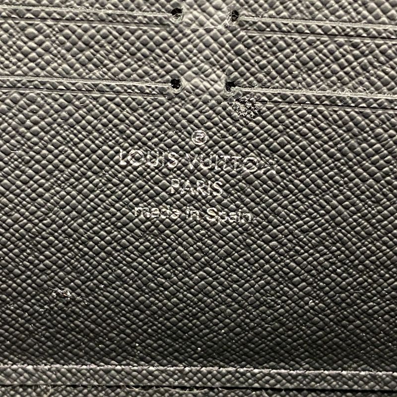 Louis Vuitton Long Wallet Taiga Zippy Dragonne M69409 Noir Black Men's