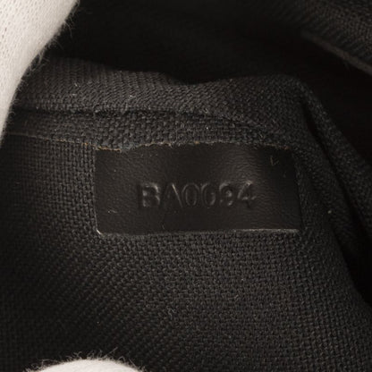 Louis Vuitton Sayan Green Taiga Leather A