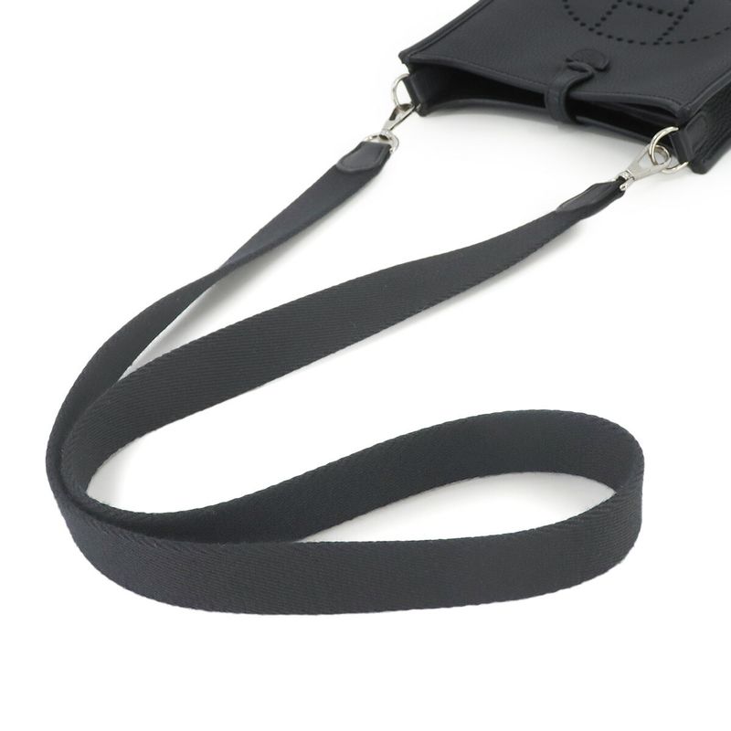 Hermes Evelyn Amazon TPM Shoulder Bag Taurillon Cles Mance Black Z Engraved