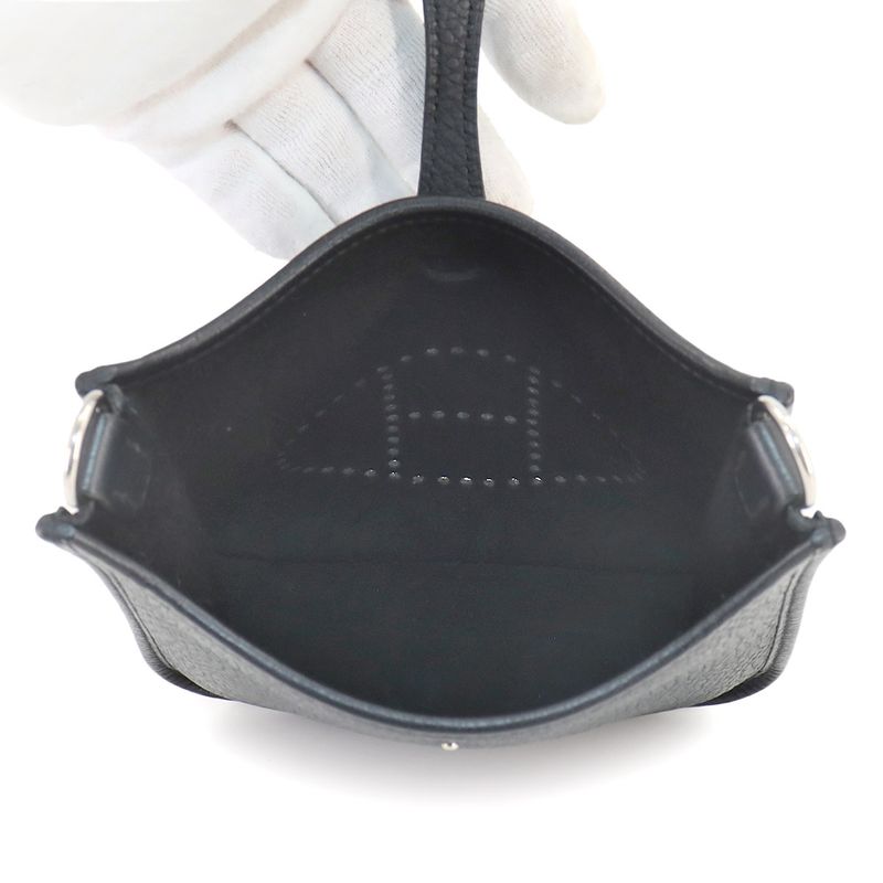 Hermes Evelyn Amazon TPM Shoulder Bag Taurillon Cles Mance Black Z Engraved
