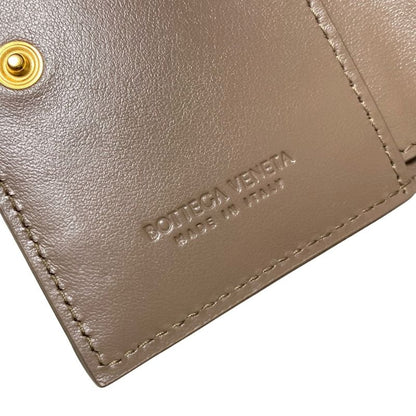 Bottega Veneta Bifold Wallet Cassette Maxi Intrecciato Brown Leather