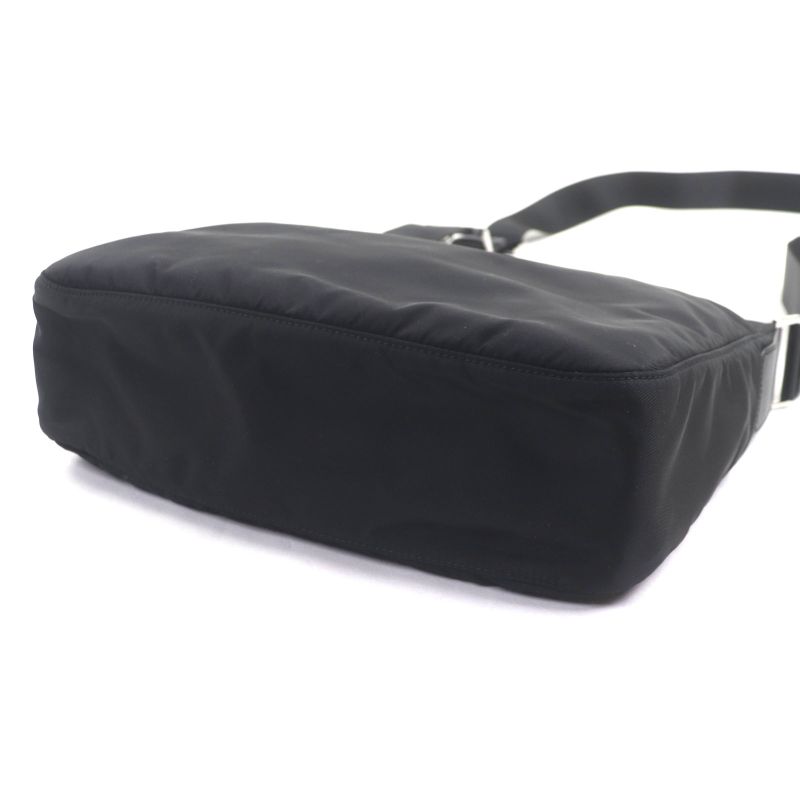 Prada 1bc421 Nylon Saffiano Leather Re-nylon Triangle Logo Triangle Plate