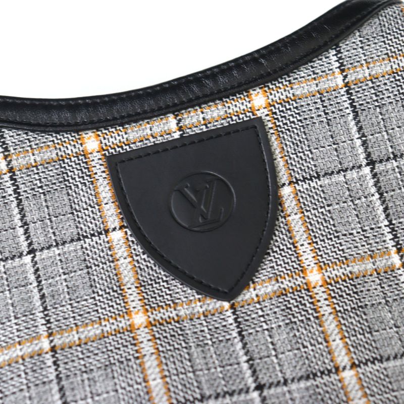 Louis Vuitton 2023 Fpdr64 Wool Logo Button LV Logo Tweed Leather Switched Dress