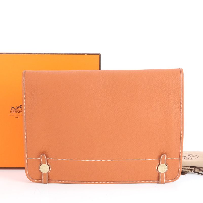 Hermes ○Z Engraved Dogon Leather Second Bag Clutch Pouch Commuter Business