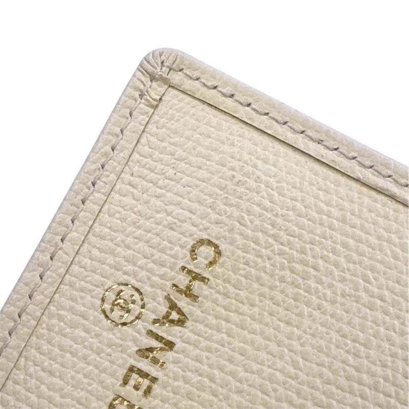 Chanel Coco Button Serial No 9 Leather Off-white Card Case Gold