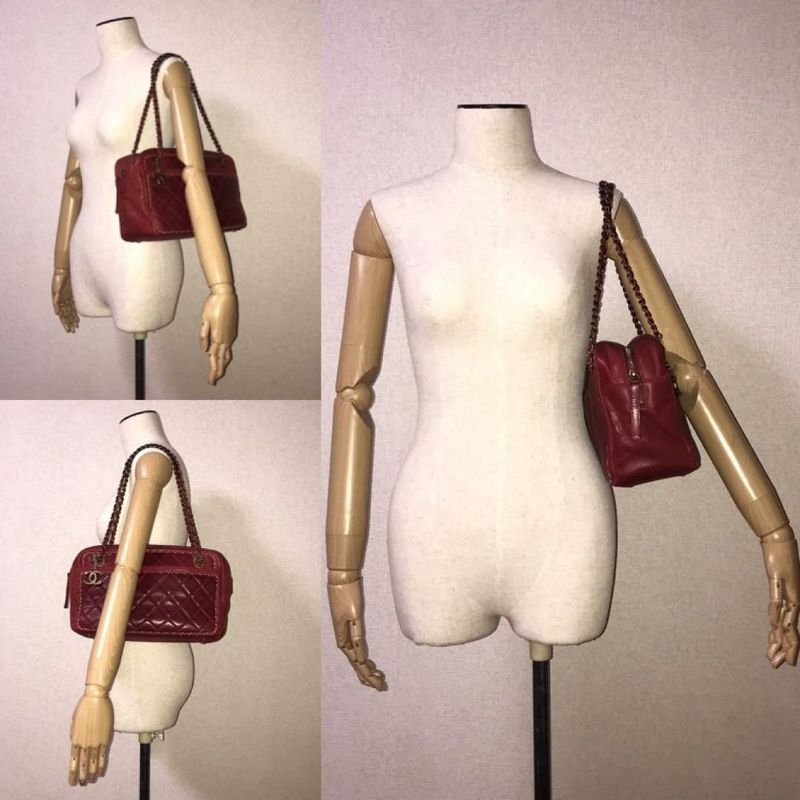 Chanel Leather Quilted Chain Shoulder Bag Gold Price Negotiation Welcome