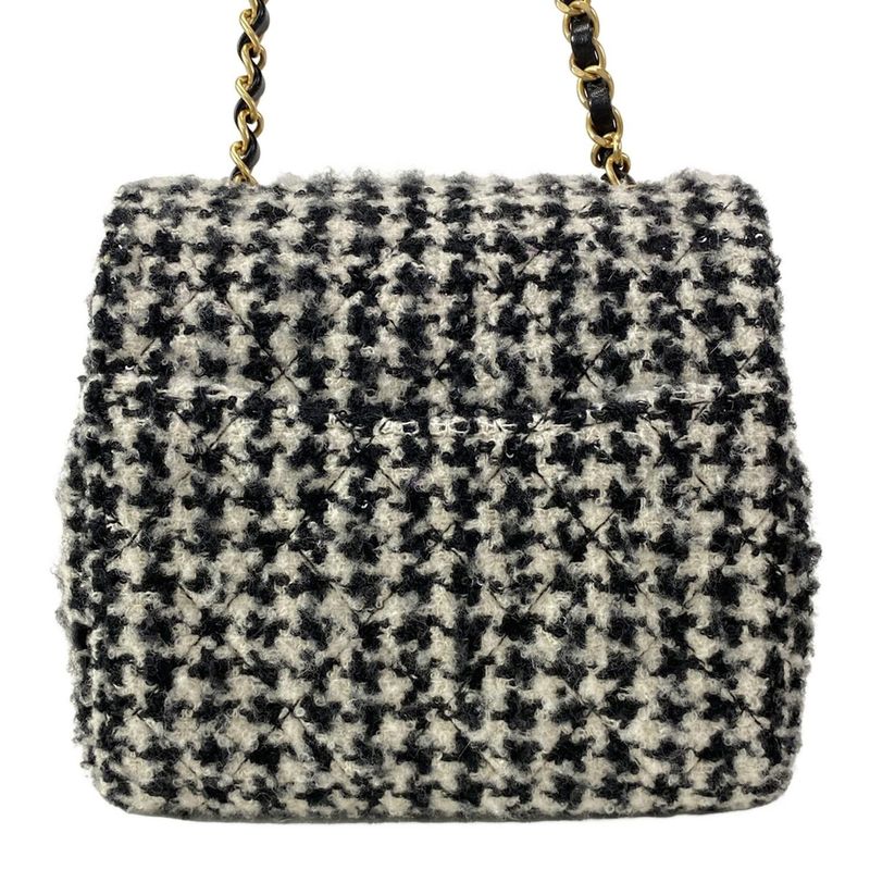 Chanel Shoulder Bag Mini Matelasse Ivory And Black Leather