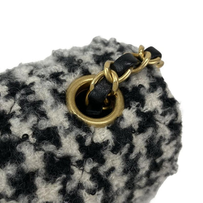 Chanel Shoulder Bag Mini Matelasse Ivory And Black Leather