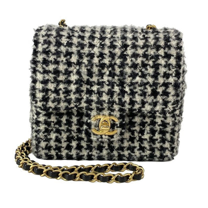 Chanel Shoulder Bag Mini Matelasse Ivory And Black Leather