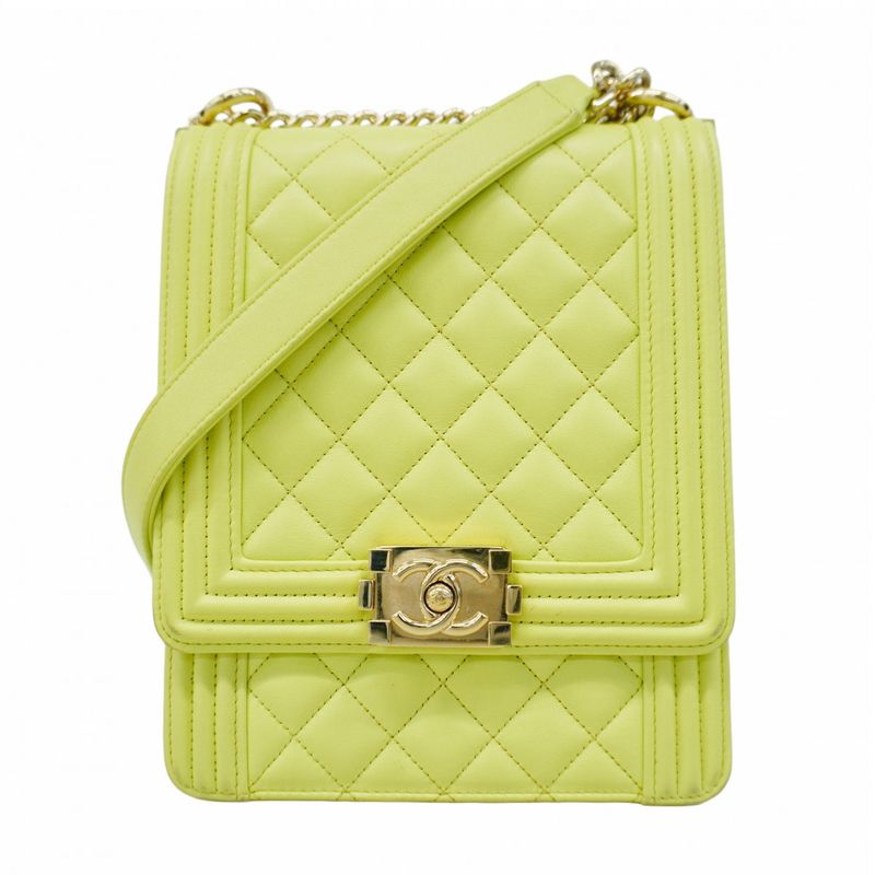Chanel Shoulder Bag Boy Chanel Lambskin Green Chien Pan Gold Hardware Women