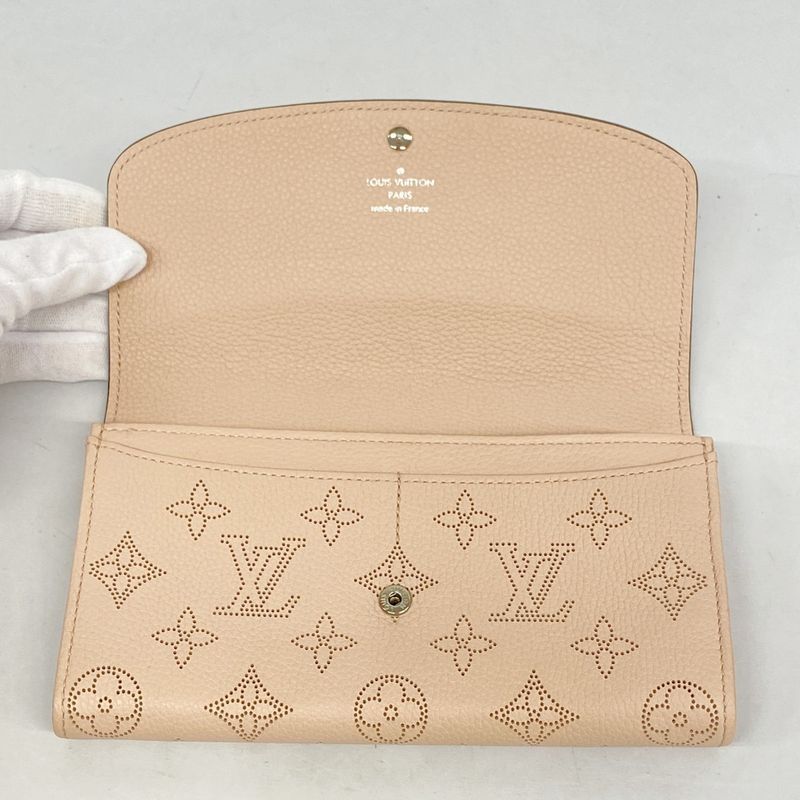 Louis Vuitton Mahina Portefeuille Iris M60145 Magnolia Women's Long Wallet