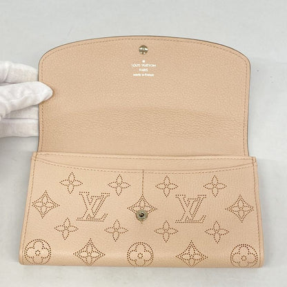 Louis Vuitton Mahina Portefeuille Iris M60145 Magnolia Women's Long Wallet
