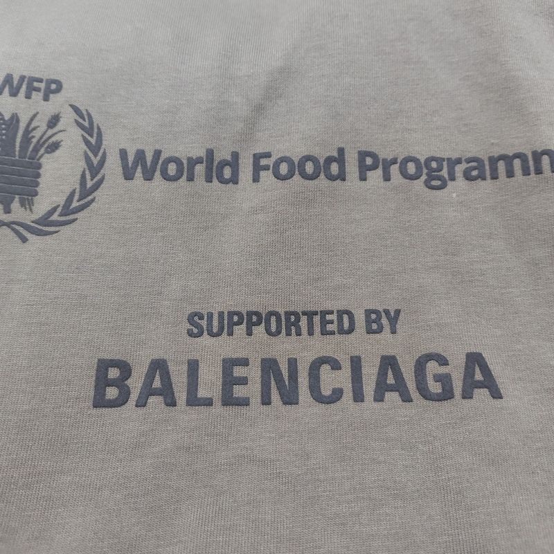 Balenciaga Short Sleeve T-shirt Size M Men's - 612966 Tmvl2 Khaki X Dark Grey