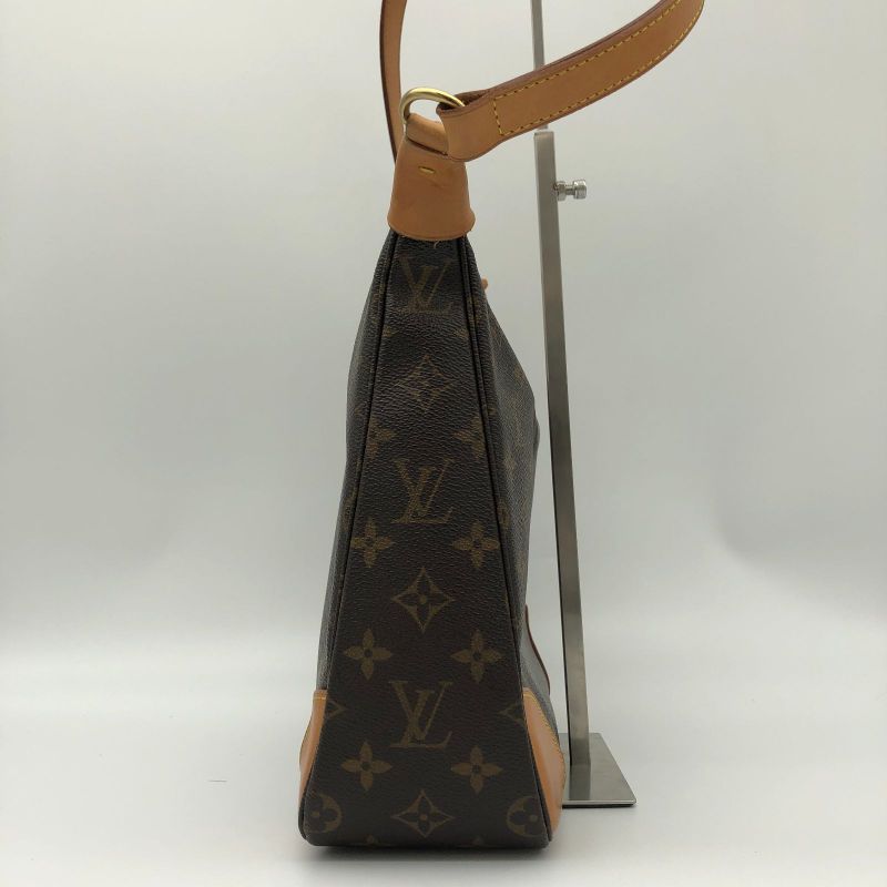 Louis Vuitton Boulogne 30 Shoulder Bag