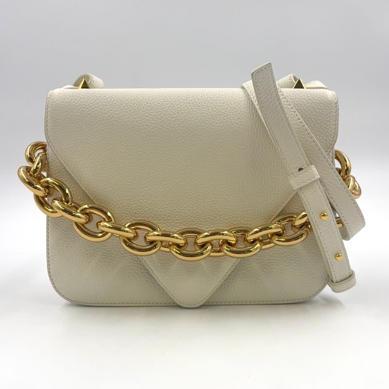 Bottega Veneta Mount Leather White Shoulder Bag Gold
