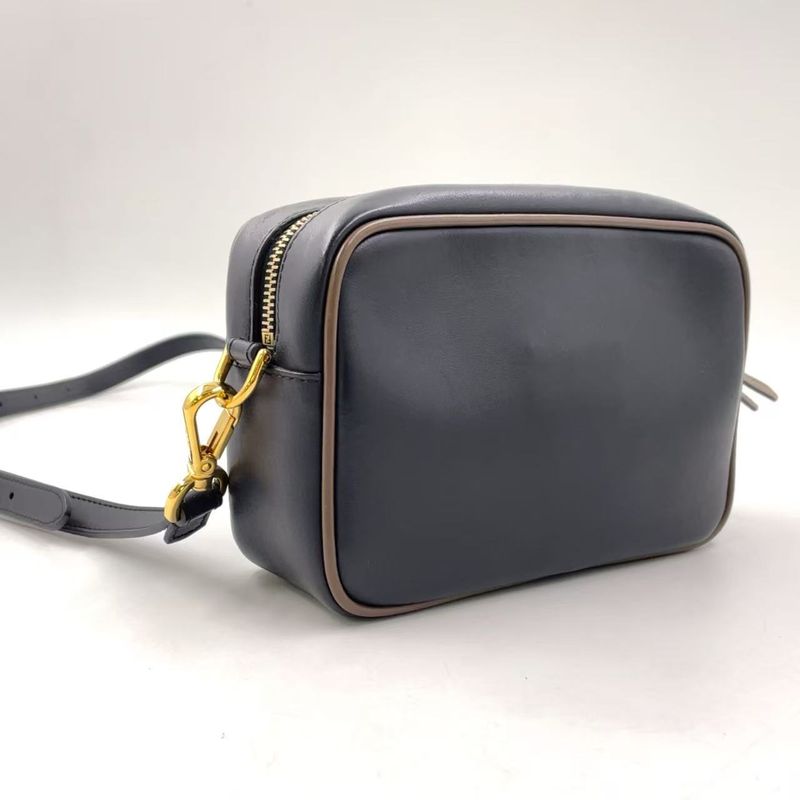 Fendi Cam Leather Brown And Black Shoulder Bag Gold 8bs019