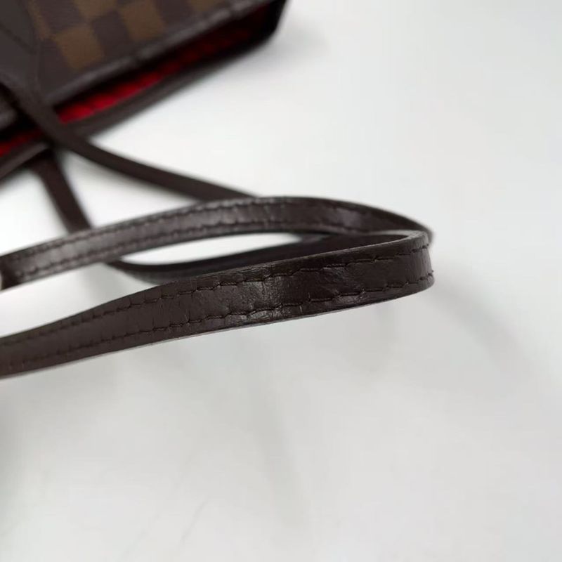 Louis Vuitton Neverfull MM Damier Ebene Damier Ebene Leather × PVC Brown × Red