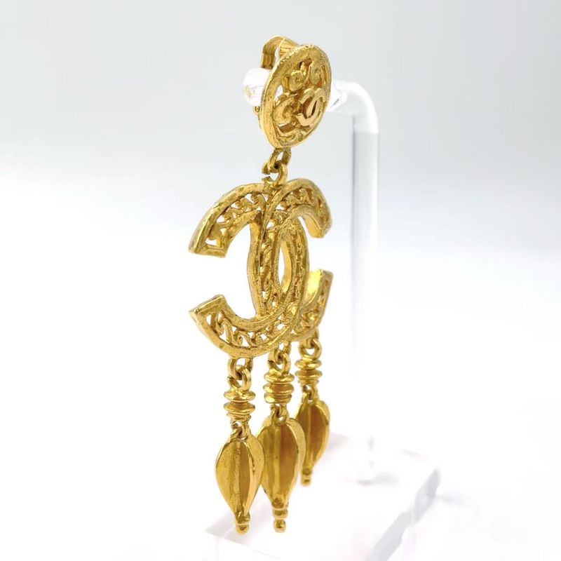 Chanel Coco Mark Fringe GP Gold Earrings