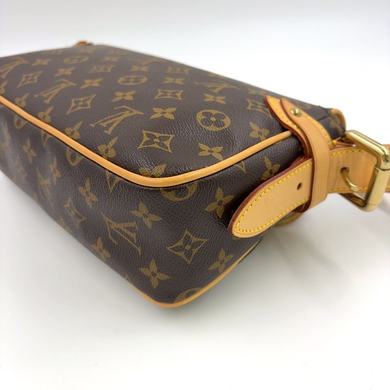 Louis Vuitton Hudson PM Monogram Leather × PVC Brown Shoulder Bag Gold M40027