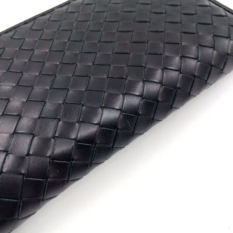 Bottega Veneta Intrecciato Round Zip Leather Black Long Wallet Black