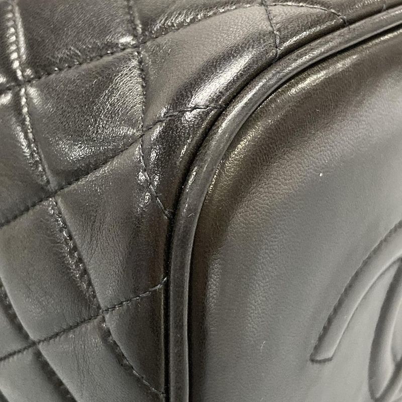 Chanel Vanity Bag Matelasse Black Gold Hardware Lambskin