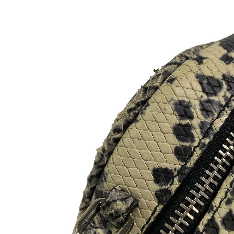 Saint Laurent Paris Shoulder Bag Blogger Bag 425317 Ivory And Black Shape