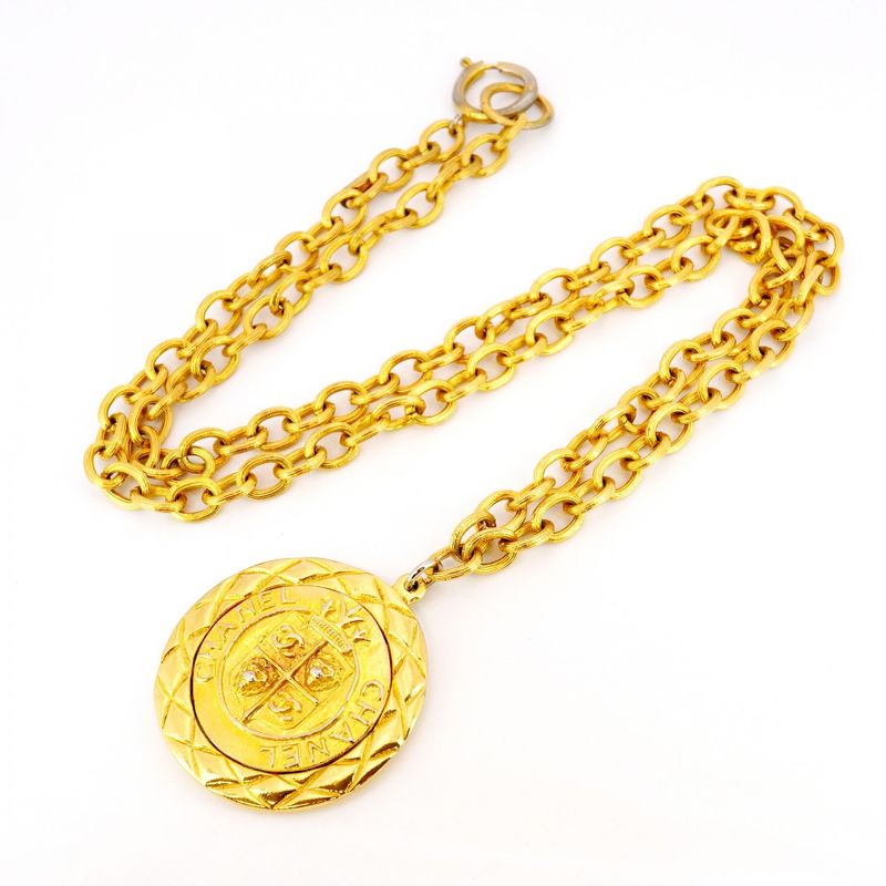 Chanel Necklace Vintage Coco Mark Chanel Logo/matelasse Round Shape Circle GP