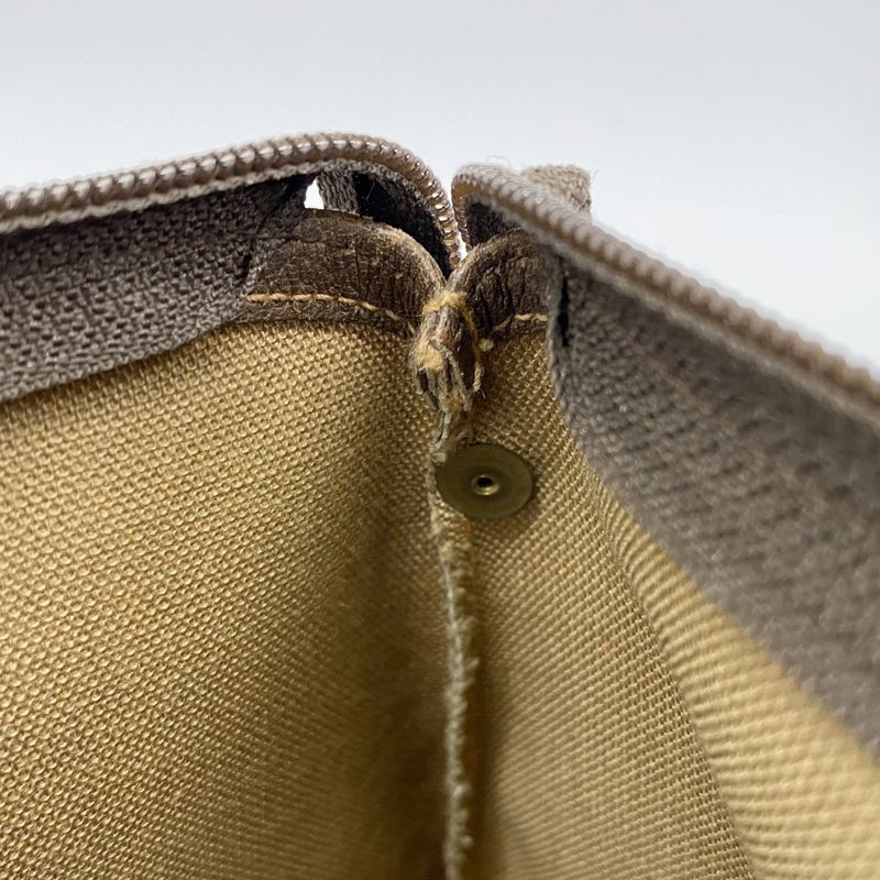 Gucci Pouch GG Supreme 156 01 045 PVC Brown Gold Hardware Women's