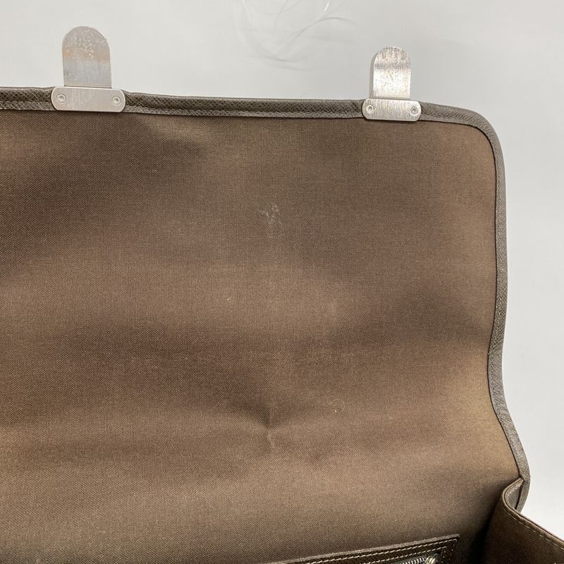 Louis Vuitton Taiga Alexei M32478 Grizzly Men's Shoulder Bag