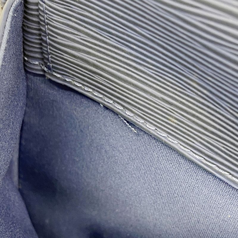 Louis Vuitton Epi Shoulder Bag Epi Ségur MM M5886g Miltille Women's