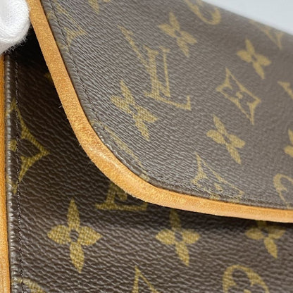Louis Vuitton Shoulder Bag Monogram Pochette Twin GM M51852 Brown Ladies