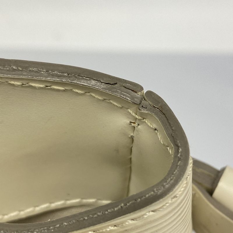 Louis Vuitton Epi Passy PM M5926j Ivoire Women's Handbag